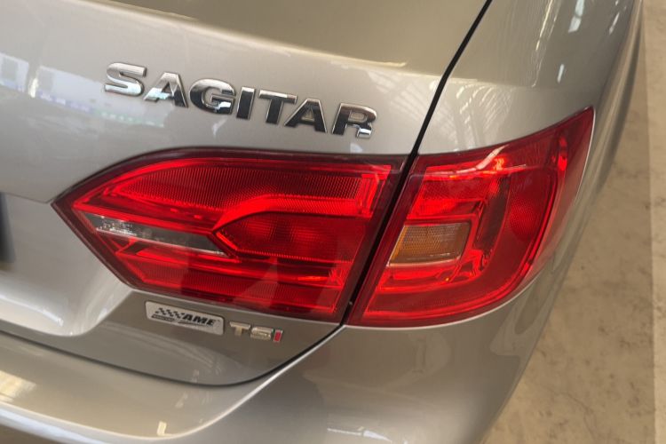 Used Volkswagen Sagitar 2012 1.4TSI Automatic Fashion Edition
