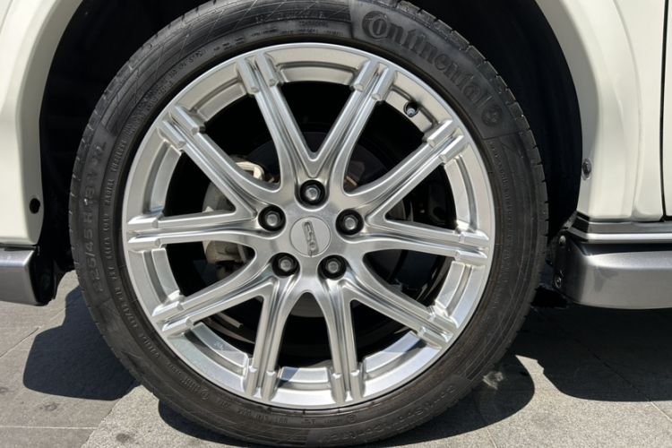 Used Infiniti ESQ 2014 1.6L Spontaneous Edition
