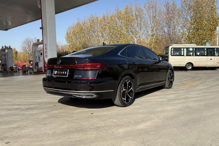 Used Volkswagen Passat 2024 330TSI Starry Elite Edition
