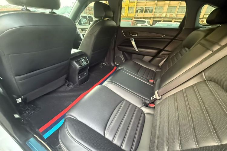 Used Honda UR-V 2017 240TURBO Two-Wheel Drive Luxury Edition China V
