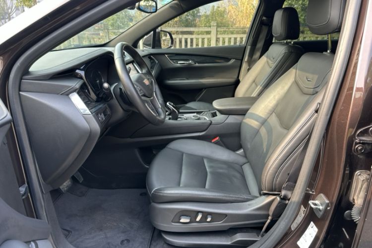 Used Cadillac XT5 2020 28T Luxury Version
