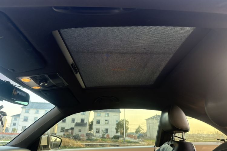 Used Volkswagen Beetle 2013 1.4 TSI Comfort Model
