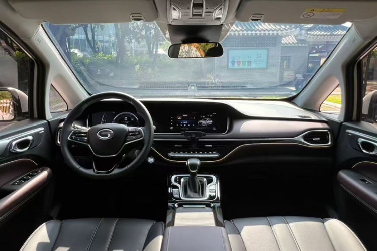 Used GAC Trumpchi M6 2023 PRO 270T DCT Luxury Edition
