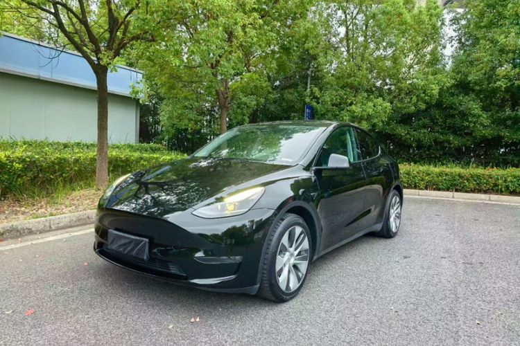 Used Tesla Model Y 2022 Rear-Wheel-Drive Version
