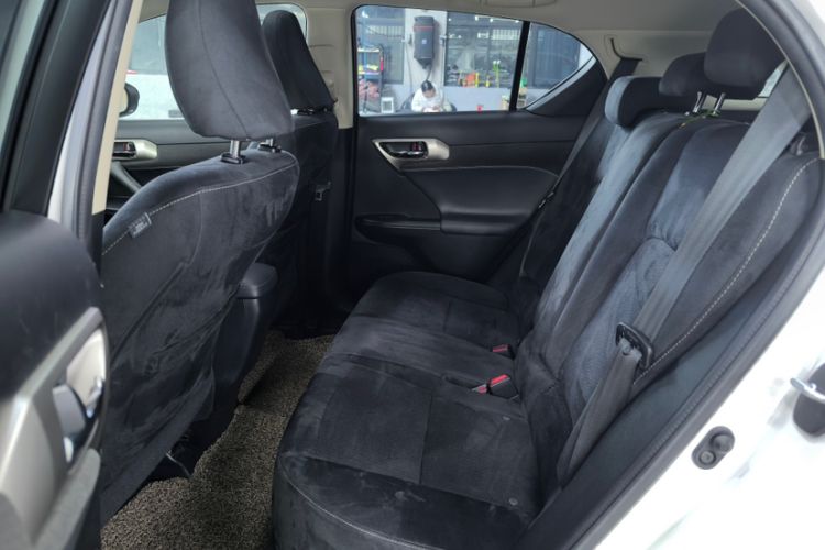 Used Lexus CT 2014 CT200h Comfort Edition Monochrome