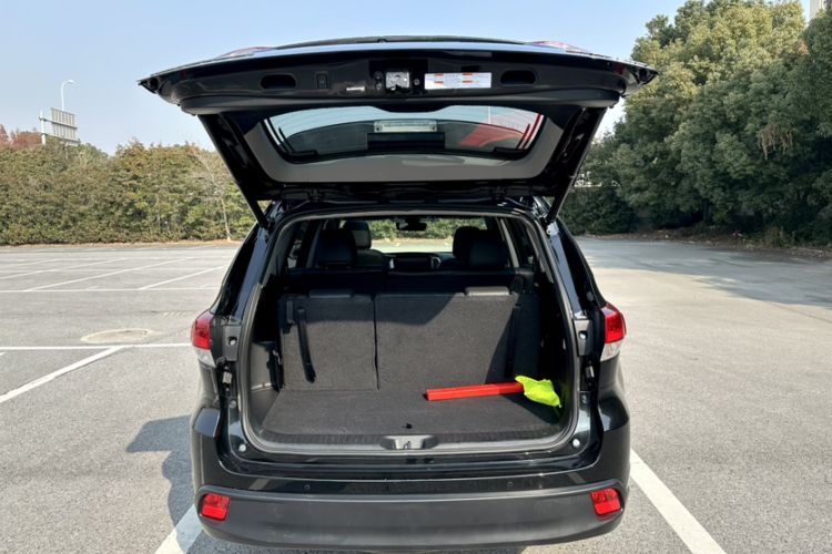 Used Toyota Highlander 2018 2.0T Four-Wheel Drive Prestige Version 7 Seats China VI Standard