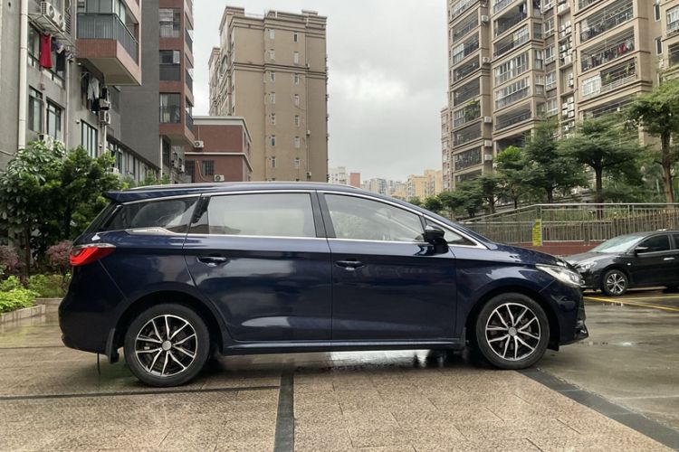 Used BYD Song MAX 2017 1.5T Automatic Smart Connect Elite 7-Seater

