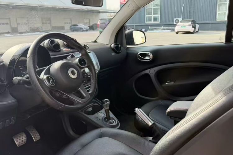 Used  fortwo 2018 1.0L 52 kW 20th Anniversary Special Edition China V
