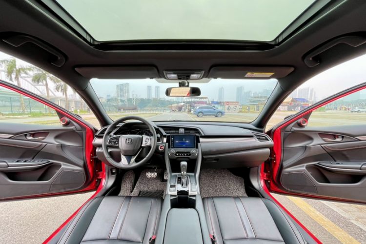 Used Honda Civic 2021 HATCHBACK 220TURBO CVT New Trendsetter