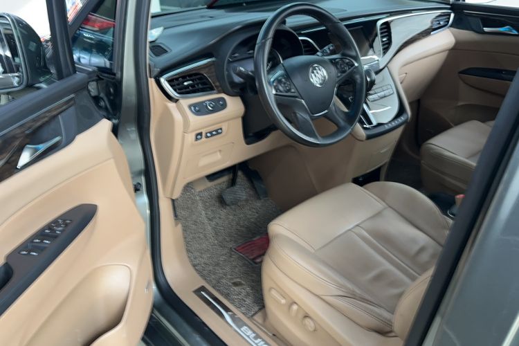 Used Buick GL8 2017 ES 28T Flagship Model China V Standard
