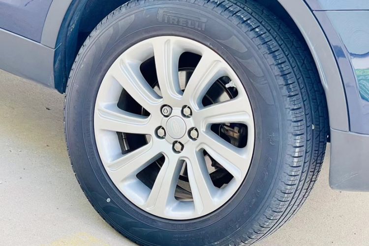 Used Land Rover Discovery Sport 2017 2.0T SE
