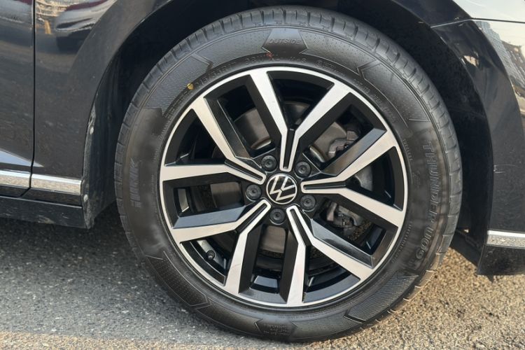 Used Volkswagen Magotan 2020 280TSI DSG Leading Edition
