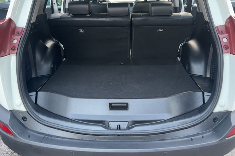 Used Toyota RAV4 2013 2.0L CVT Four-Wheel Drive New Edition
