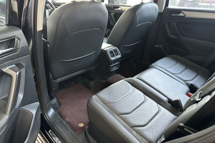 Used Volkswagen Tiguan L 2019 Revised 330TSI Automatic Two-Wheel Drive Smart & Luxury Edition China VI Standard
