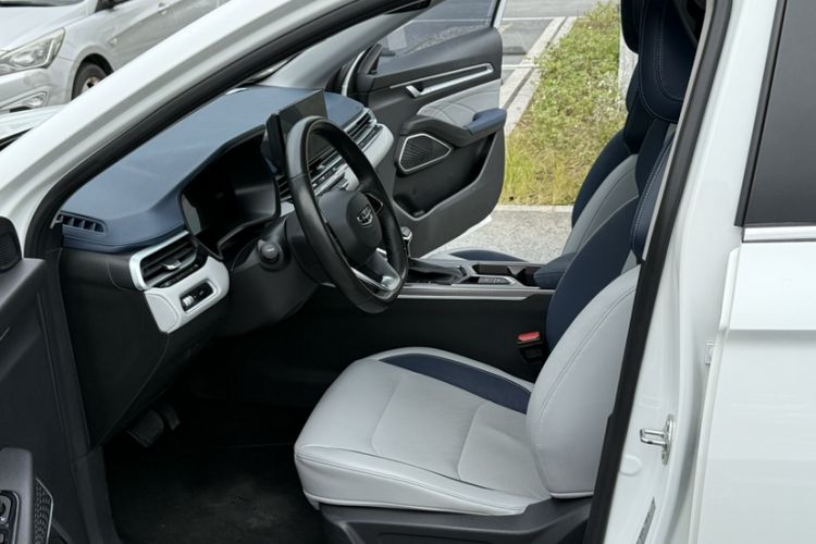 Used Geely Auto Emgrand 2022 4th Generation 1.5L CVT Flagship Model
