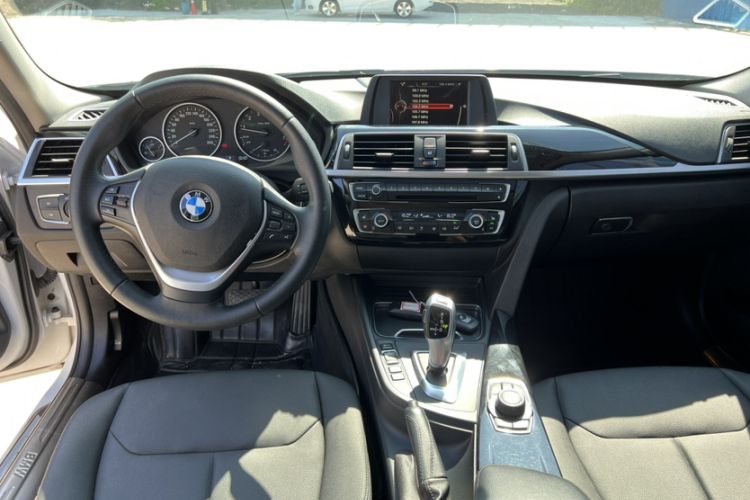 Used BMW 3 Series 2017 320Li xDrive Fashion Model

