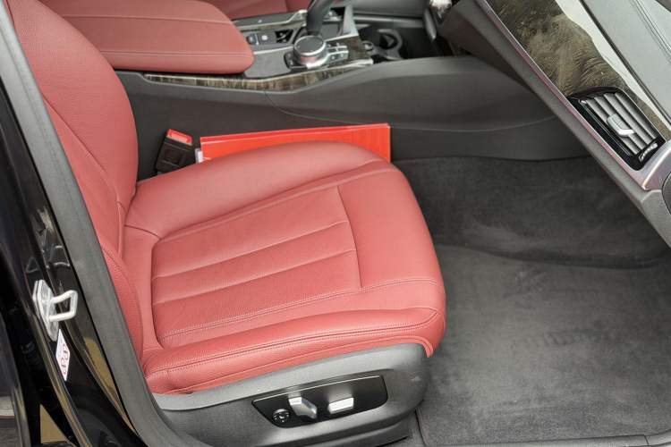 Used BMW 5 Series 2018 Restyled 530Li Leading Edition M Sport Package