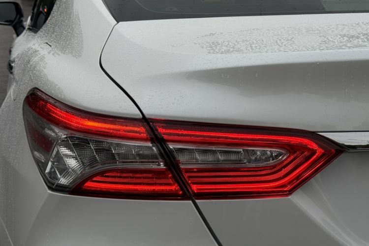 Used Toyota Camry 2023 2.0G Luxury Edition
