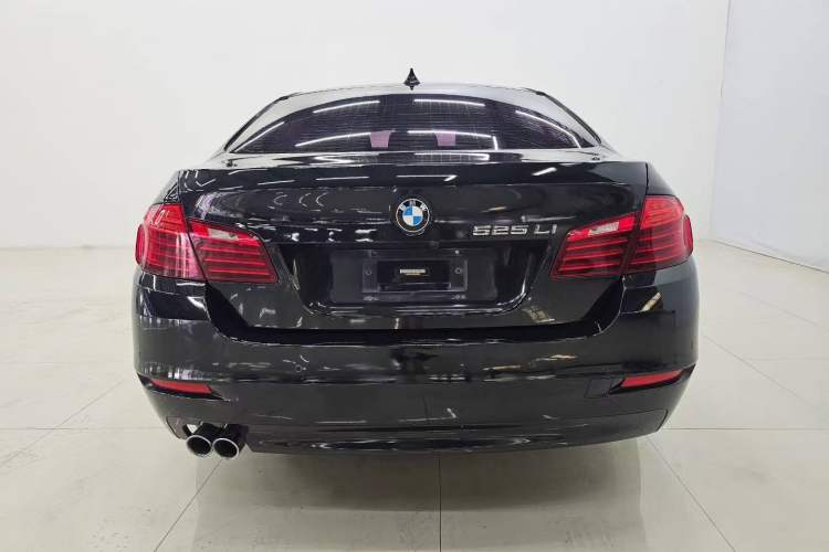 Used BMW 5 Series 2014 525Li Leading Model