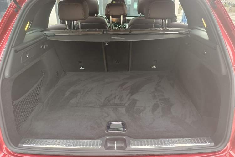 Used Mercedes-Benz GLC 2019 GLC 260 4MATIC Luxury Model
