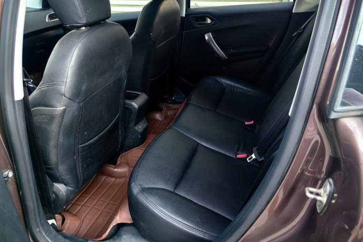 Used Peugeot 2008 2014 1.6L Automatic Excellence Edition