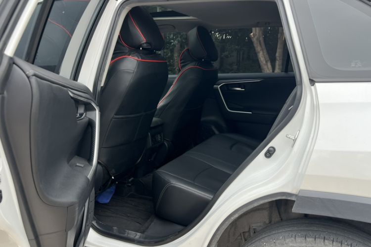 Used Toyota Wildlander 2021 2.0L CVT Two-Wheel Drive Luxury Edition
