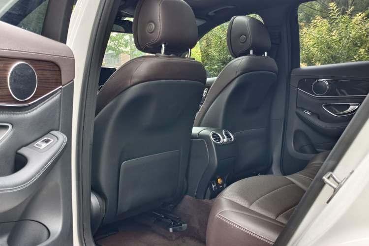 Used Mercedes-Benz GLC 2019 GLC 260 L 4MATIC Dynamic Model