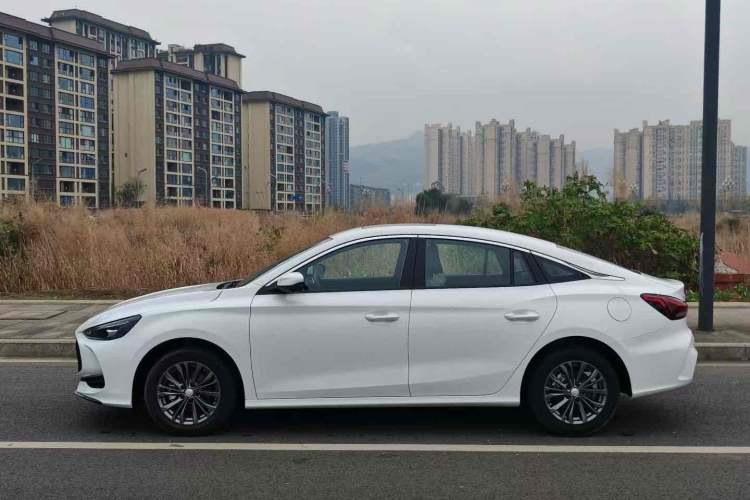 Used MG 5 2025 180 DVVT Global Luxury Edition
