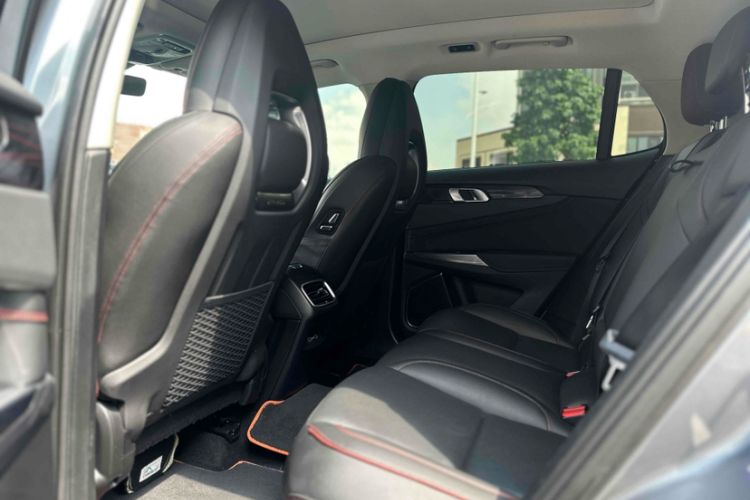 Used Lynk & Co 01 2019 2.0T Two-Wheel Drive Zhaopu Version China VI Standard
