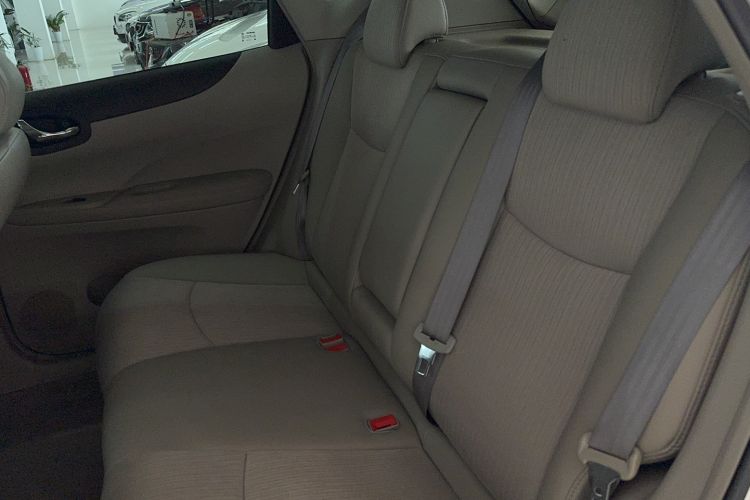 Used Nissan Tiida 2011 1.6L Manual Smart Version
