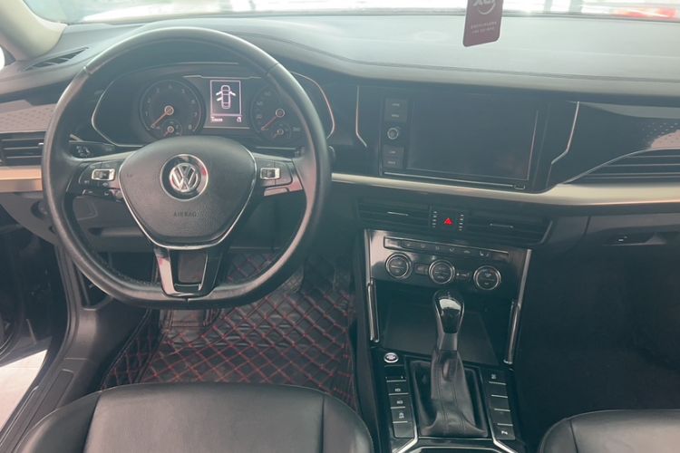 Used Volkswagen Passat 2019 330TSI Elite Edition China VI
