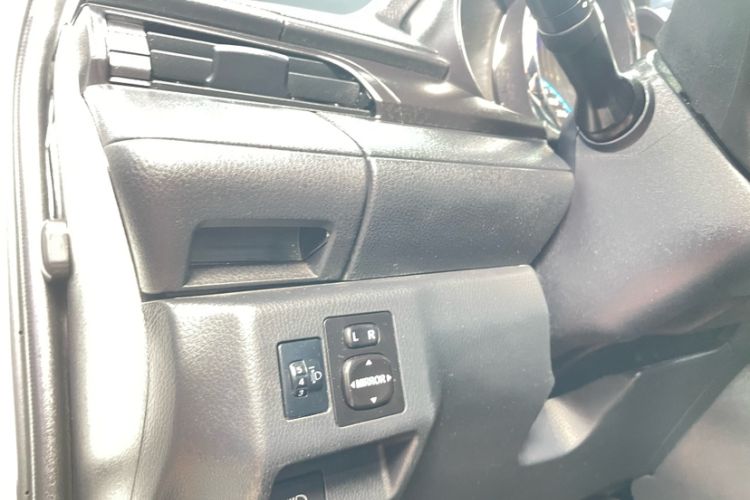 Used Toyota YARiS L Zhi Xian 2016 Revised 1.5E CVT Charming Edition