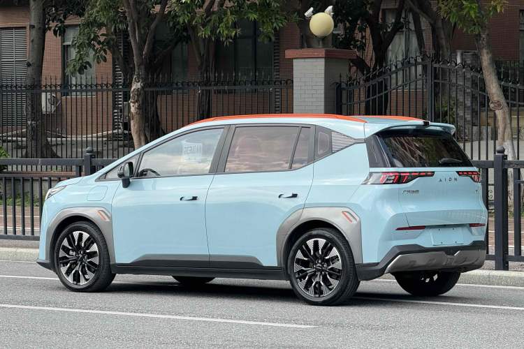 Used AION Y 2021 70 Enjoyment Tech Edition
