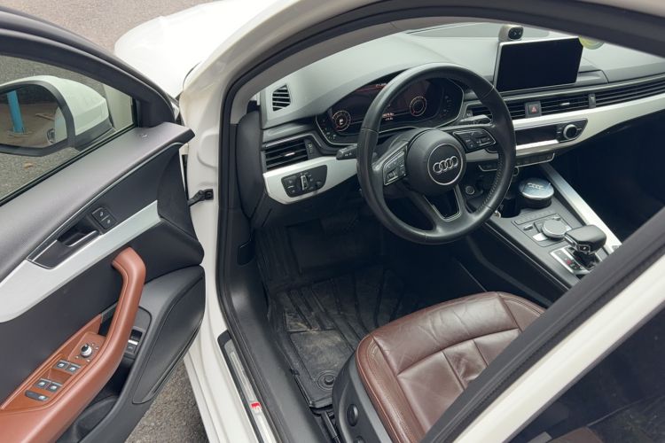 Used Audi A4L 2019 40 TFSI Fashion Version China V
