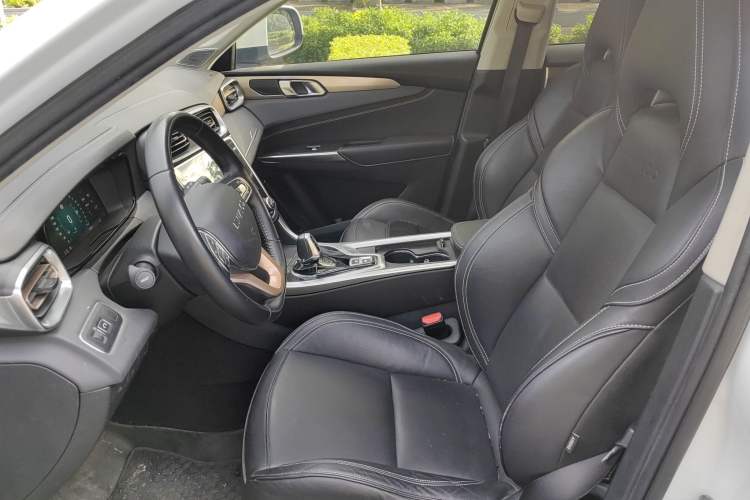 Used Lynk & Co 01 2017 2.0T Two-Wheel Drive Pro Edition
