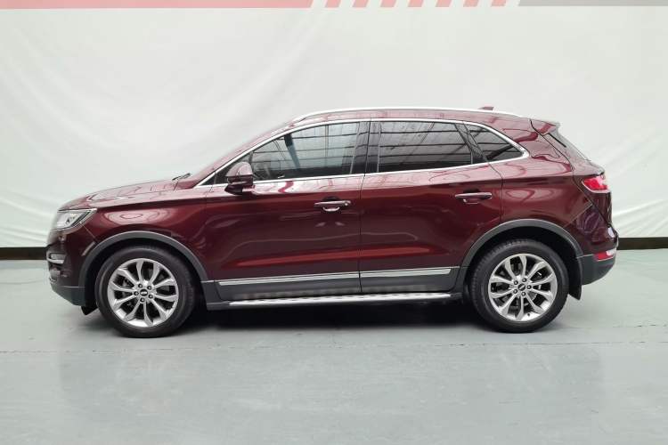 Used Lincoln MKC 2017 2.0T Two-Wheel-Drive Luxury Edition
