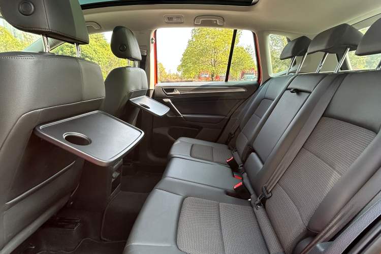 Used Volkswagen Golf Sportsvan 2018 230TSI Automatic Trend Edition
