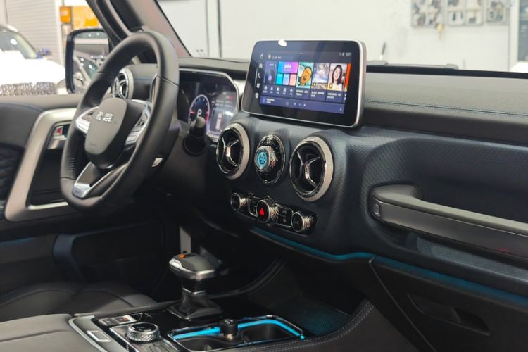 Used BAIC Off-Road BJ40 2024 2.0T Urban Hunter Honor Edition
