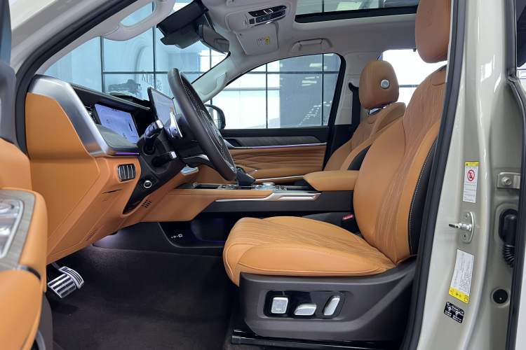 Used Tank 500 2023 3.0T Business Edition "Creation" Style 5 Seats