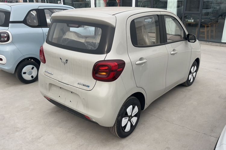 Used Wuling Hongguang MINIEV 2025 Four-Door Version Advanced Edition

