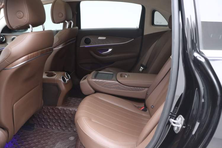 Used Mercedes-Benz E-Class 2020 Facelift E 260 L
