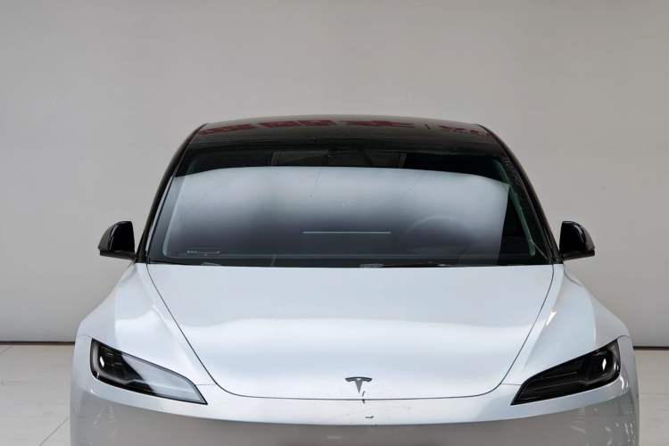 Used Tesla Model 3 2023 Rear-Wheel-Drive Version

