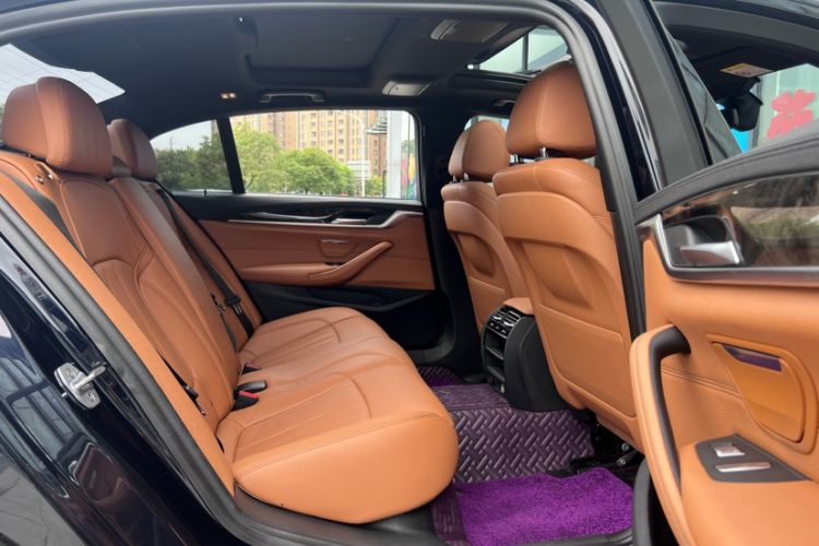 Used BMW 5 Series 2018 Restyled 530Li Leading Edition M Sport Package
