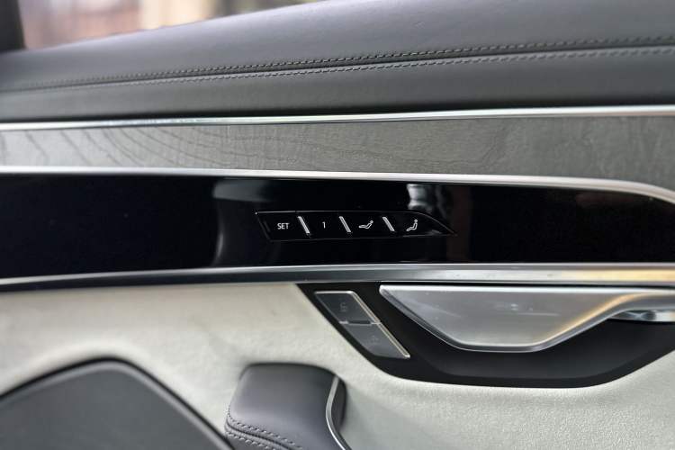 Used Audi A8 2021 A8L 60 TFSI quattro Prestige Edition
