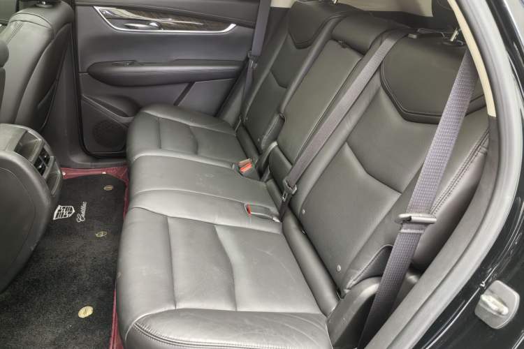 Used Cadillac XT5 2018 25T Luxury Model
