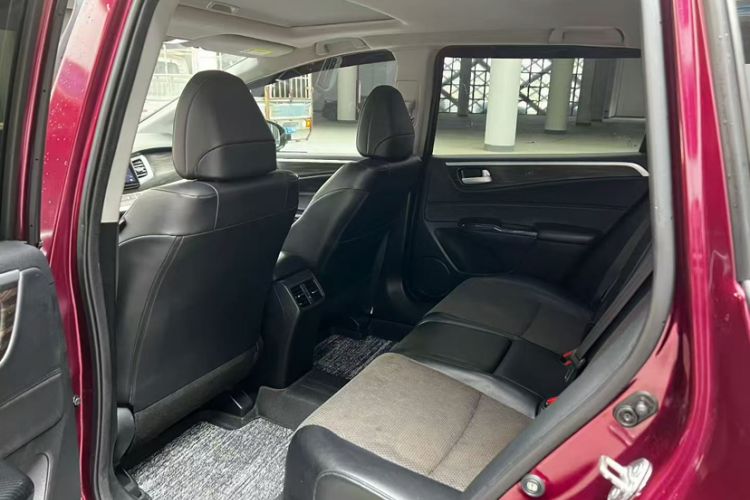 Used Honda Jade 2017 1.8L automatic Comfort version 5 seats