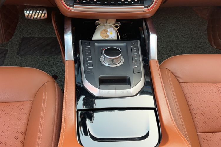 Used Zotye T700 2017 1.8T Dual-Clutch Prestige Model
