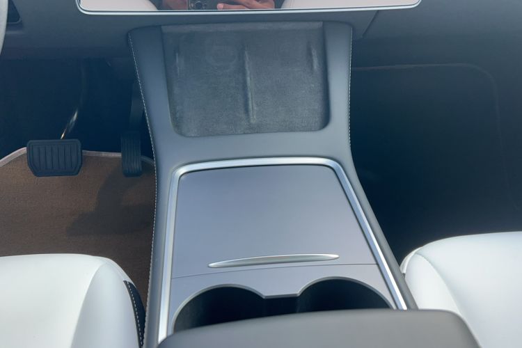 Used Tesla Model Y 2022 Rear-Wheel-Drive Version
