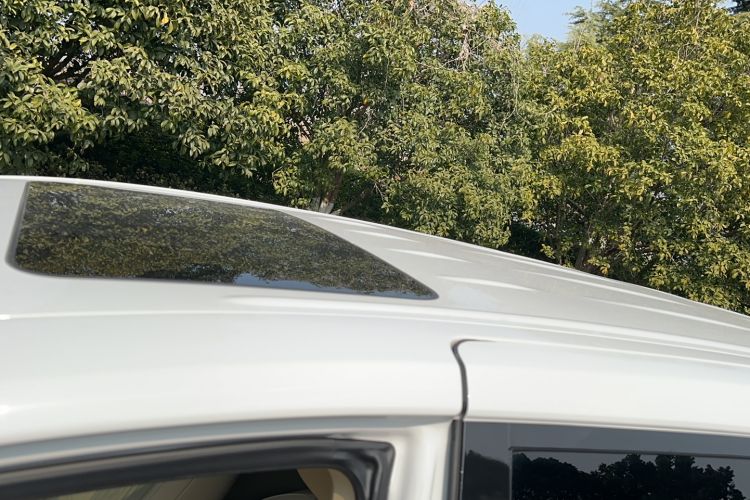 Used Buick GL8 2023 Land Executive Class 652T Luxury Model
