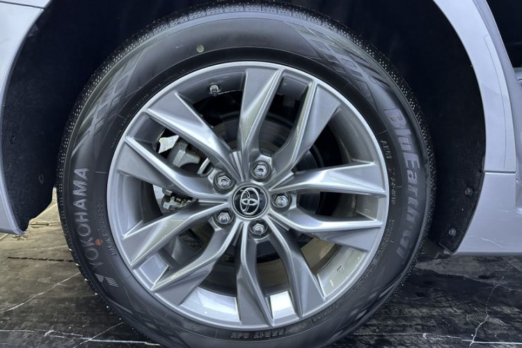 Used Toyota Avalon 2019 2.0L Luxury Edition China VI Standard